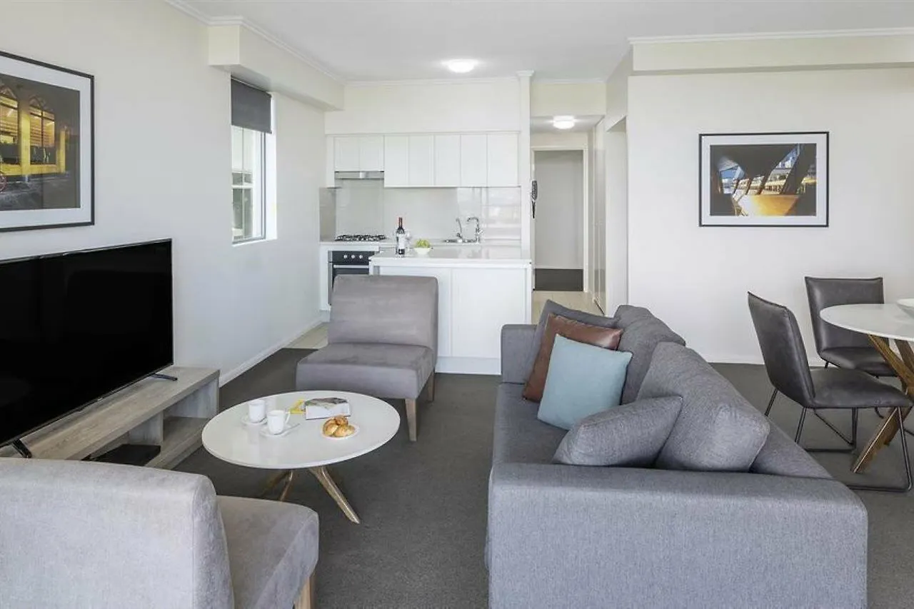 **** Aparthotel Oaks Brisbane On Margaret Suites Australia