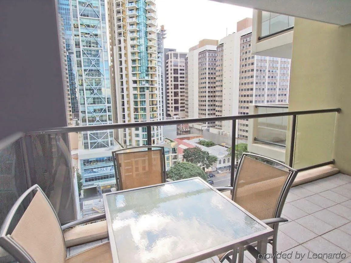 **** Aparthotel Oaks Brisbane On Margaret Suites Australia